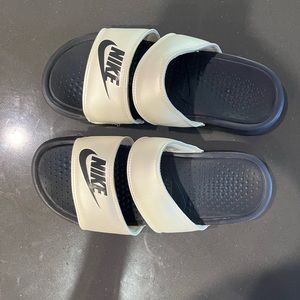 Nike off court Duo Women’s Slide Sandals